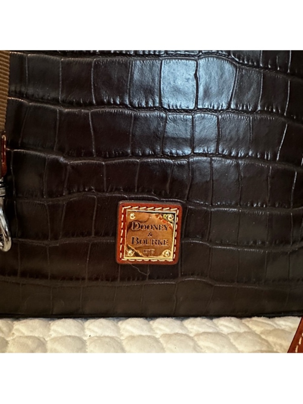 Dooney & Bourke Olive Croc-Embossed Crossbody Bag with Tan Trim Euc - Picture 6 of 10